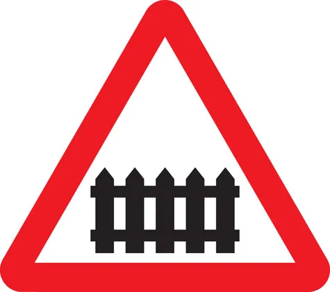 Level crossing with barrier or gate ahead